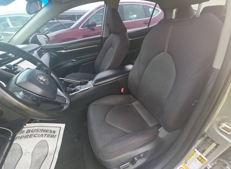 2019 Toyota Camry LE