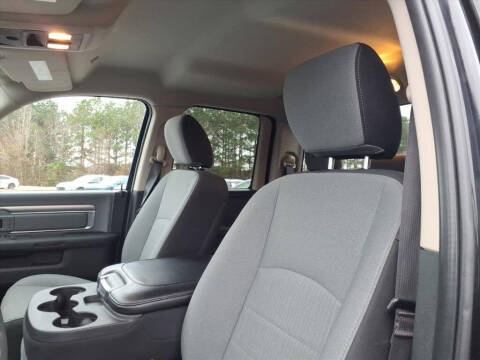 2024 RAM 1500 Classic SLT