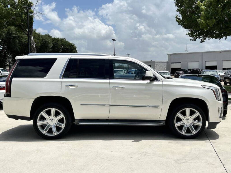 2015 Cadillac Escalade Luxury