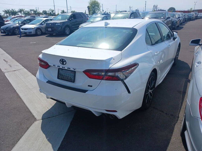 2024 Toyota Camry SE