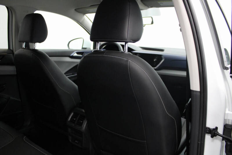 2022 Volkswagen Taos SE 4Motion