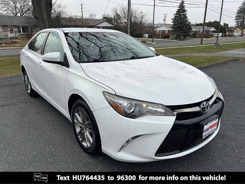 2017 Toyota Camry SE