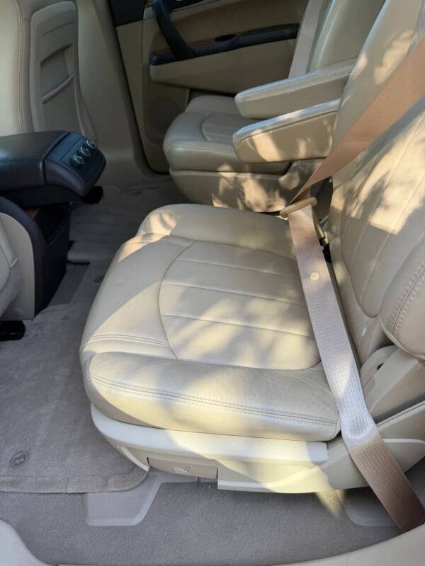 2011 Buick Enclave CXL-1
