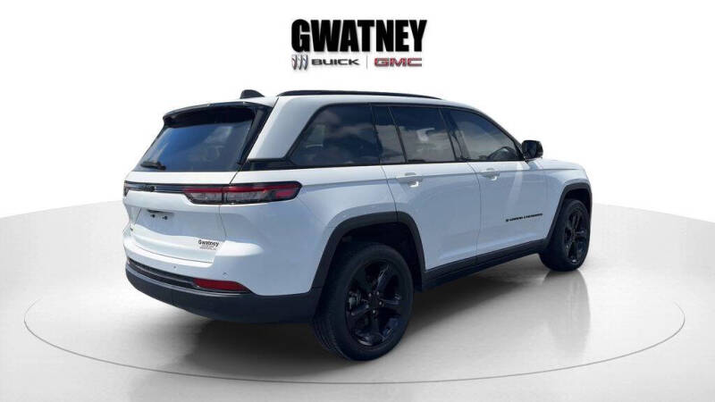 2024 Jeep Grand Cherokee Altitude