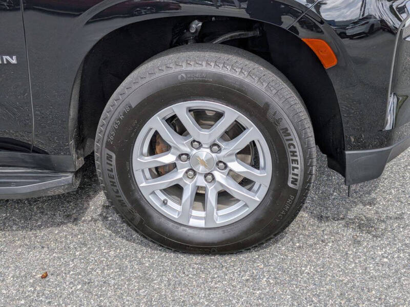 2024 Chevrolet Suburban LT