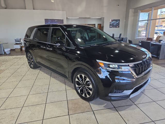 2023 Kia Carnival EX