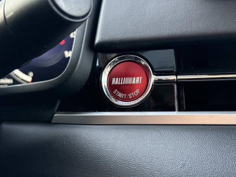 2024 Mitsubishi Outlander PHEV Ralliart