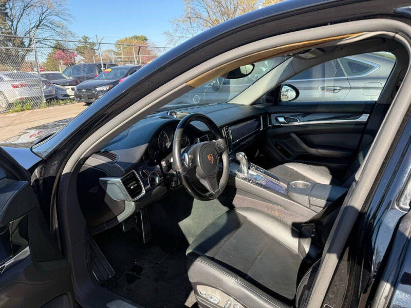 2016 Porsche Panamera