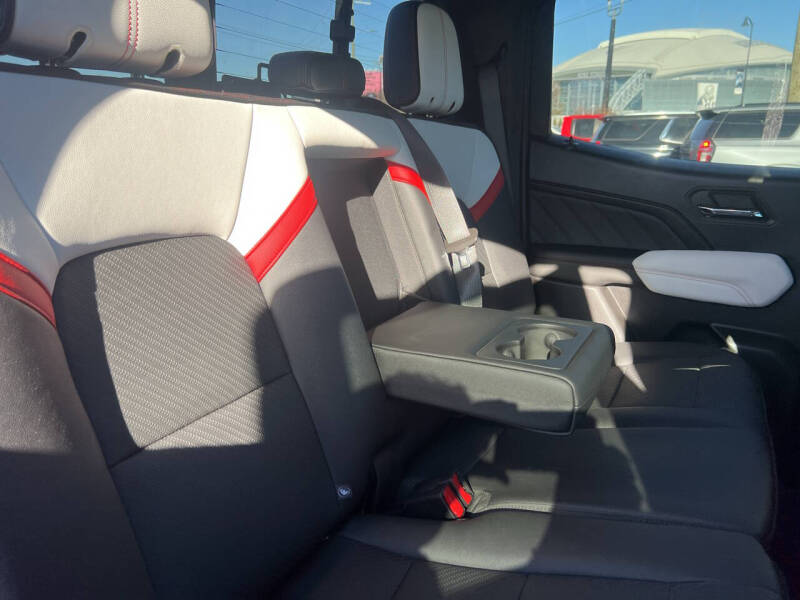 2023 GMC Canyon AT4X