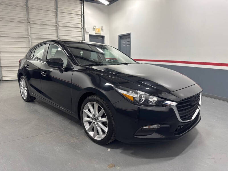 2017 Mazda MAZDA3 Touring