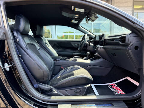 2025 Ford Mustang Dark Horse