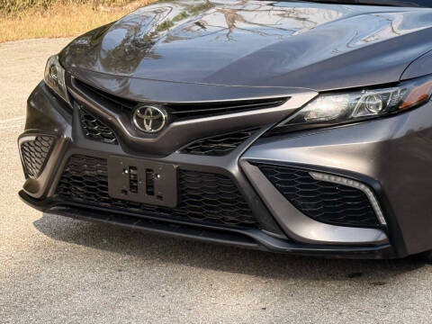 2022 Toyota Camry SE Nightshade