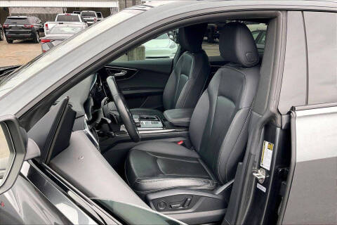 2020 Audi Q8 quattro Premium Plus 55 TFSI