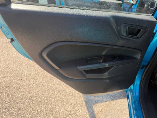 2013 Ford Fiesta SE