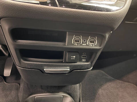 2022 Chrysler Pacifica Touring