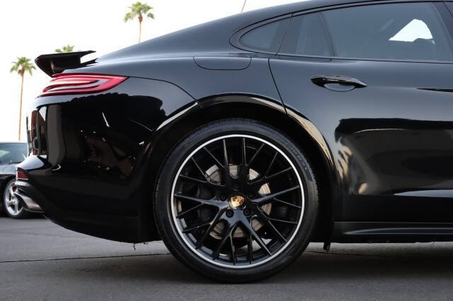 2019 Porsche Panamera