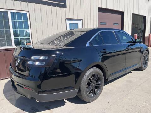 2018 Ford Taurus SE