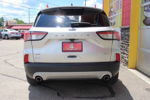 2020 Ford Escape SE