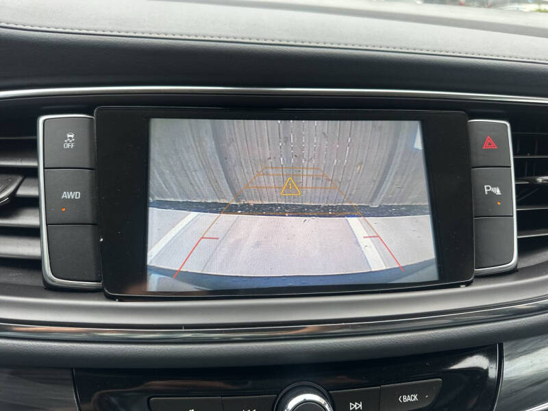 2018 Buick Enclave Essence