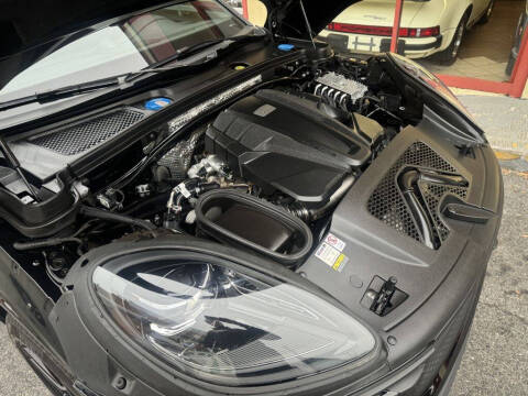 2023 Porsche Macan S