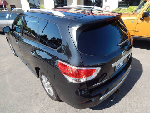 2015 Nissan Pathfinder S