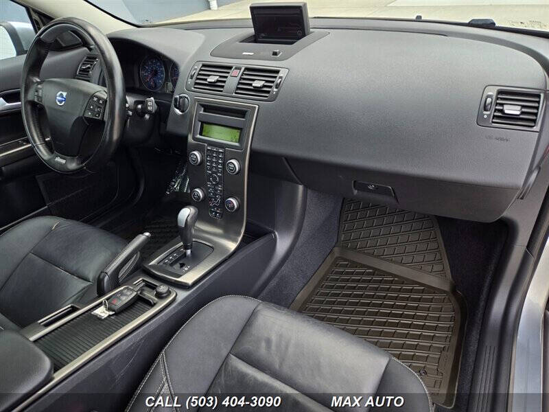 2011 Volvo C30 T5 R-Design