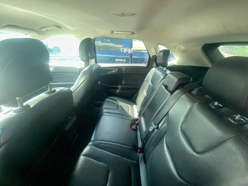 2019 Ford Edge Titanium