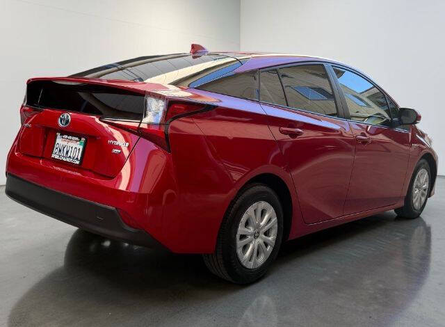 2021 Toyota Prius L Eco