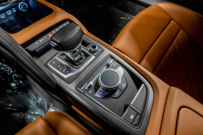 2023 Audi R8 5.2 V10 performance