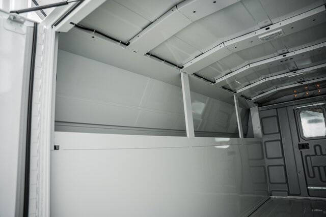 2025 Chevrolet Express 3500