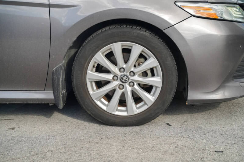 2020 Toyota Camry LE