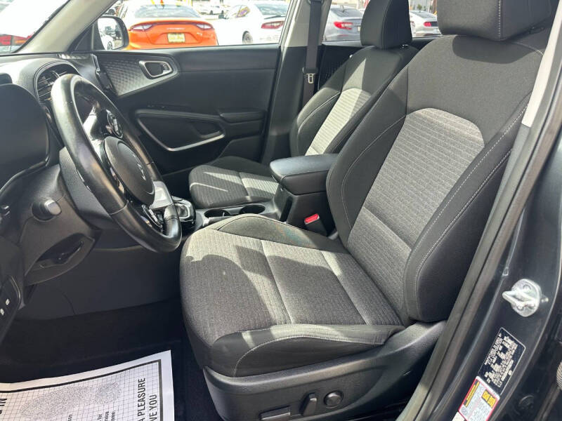2023 Kia Soul EX