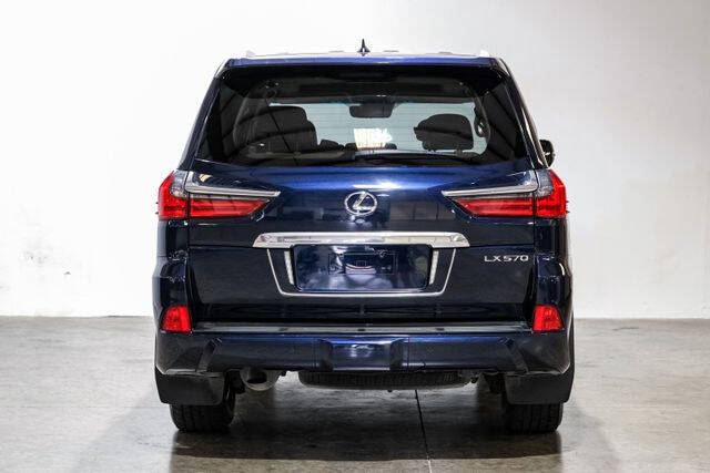 2018 Lexus LX 570 Three-Row