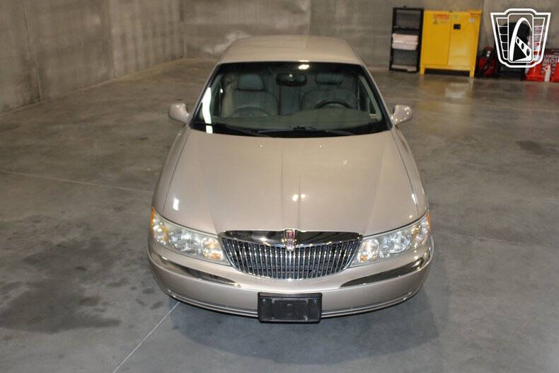 1999 Lincoln Continental