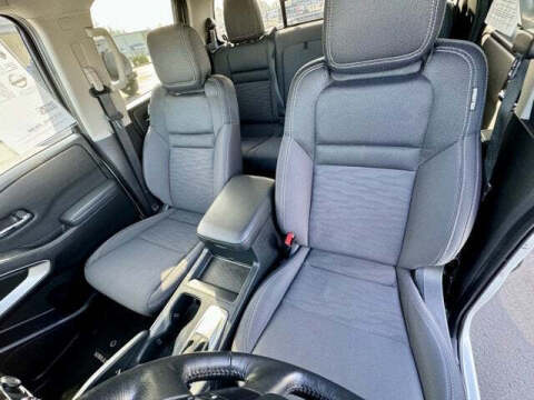 2022 Nissan Frontier SV