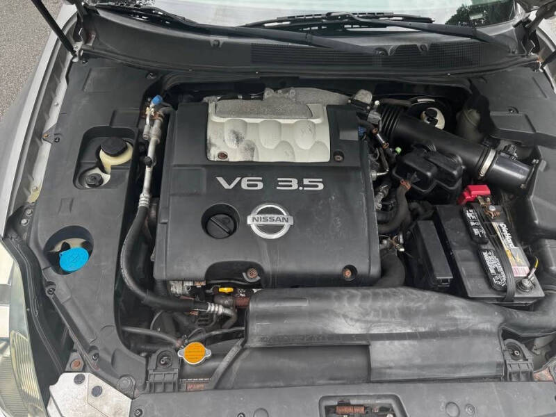 2004 Nissan Maxima 3.5 SE
