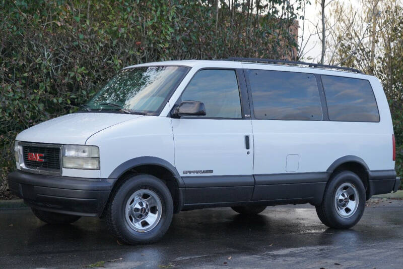 1999 GMC Safari SLT
