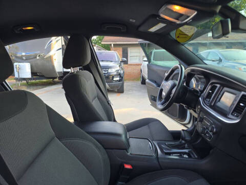 2017 Dodge Charger SE