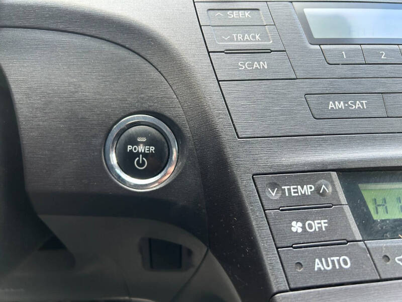 2010 Toyota Prius III