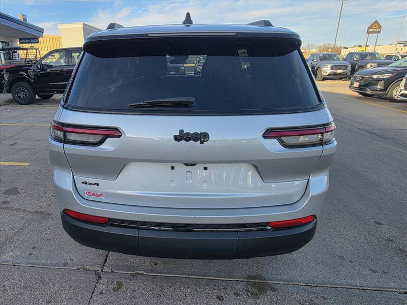 2024 Jeep Grand Cherokee L Altitude