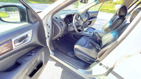 2013 Nissan Pathfinder Platinum