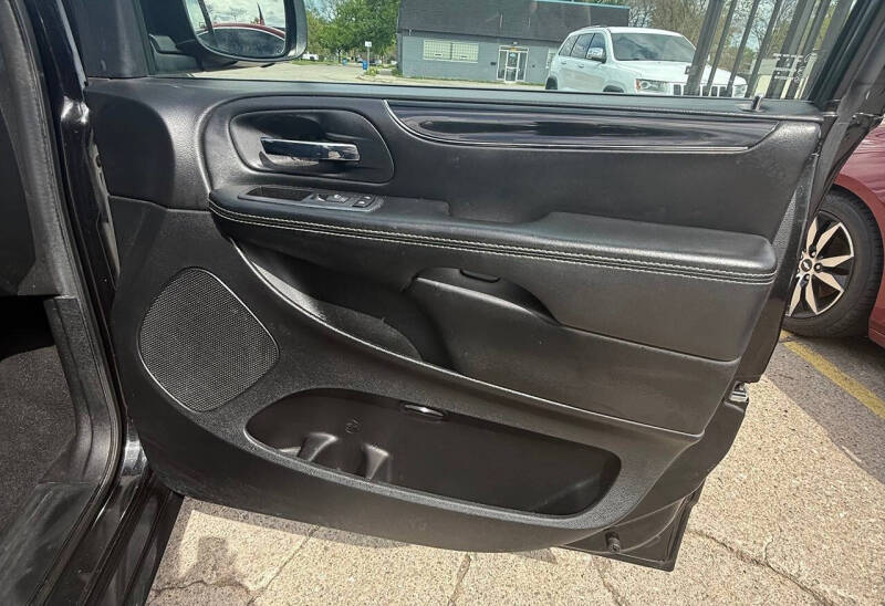 2016 Dodge Grand Caravan SE Plus