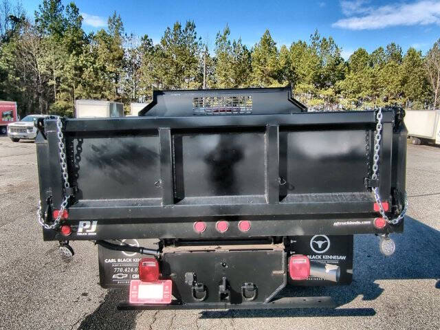 2024 Chevrolet Silverado 3500HD CC Work Truck