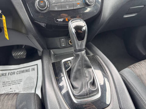 2017 Nissan Rogue S