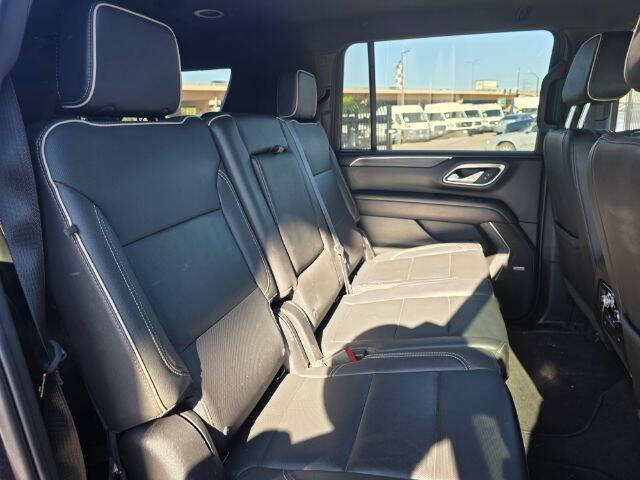 2024 GMC Yukon XL SLT