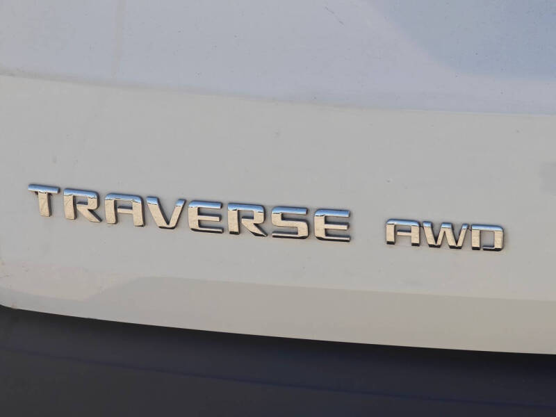 2021 Chevrolet Traverse LT Leather