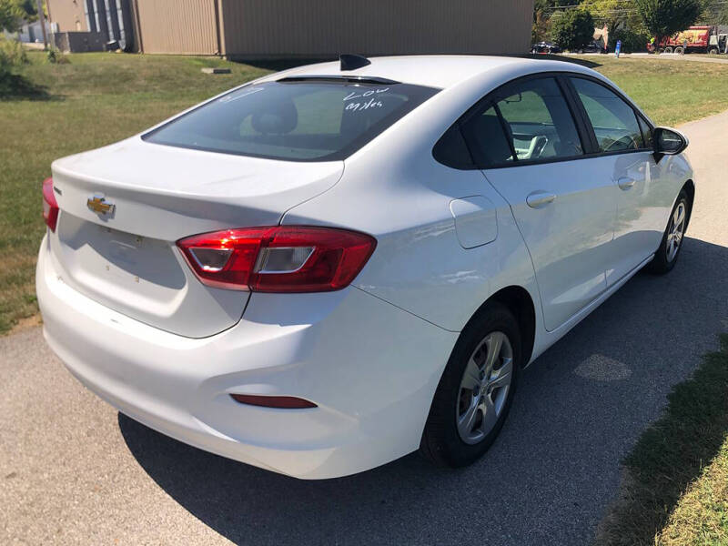 2017 Chevrolet Cruze LS Auto