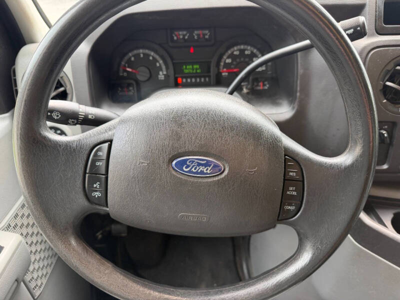 2012 Ford E-Series E-350 SD