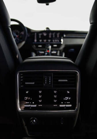 2020 Porsche Cayenne Turbo Coupe