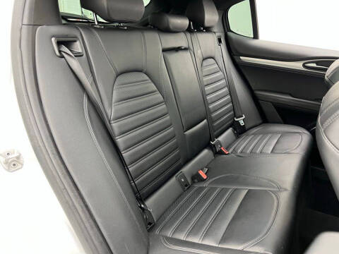 2022 Alfa Romeo Stelvio Veloce
